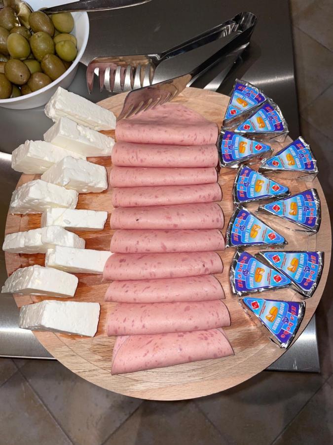 Sr99 Hotel Tirana Zewnętrze zdjęcie